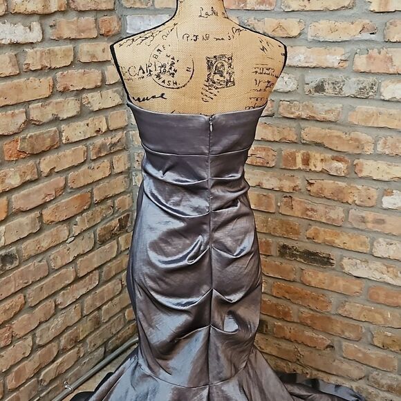 Xscape by Joanna Chen Pewter Ruched Gown - Bejeweled - Size 12 - Mermaidcore - Picture 8 of 13